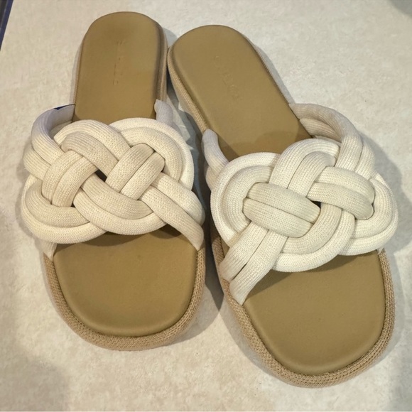 Rothy's Cream Sandals with Braided Design - Picture 3 of 7